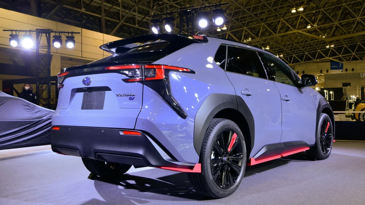 Subaru, Yeni Otomobil Konseptlerini Tokyo Otomobil Fuarı'nda Sergiledi: İçlerinde Yeni Bir 'Hiper Otomobil' de Var