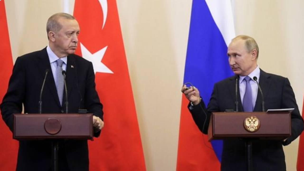 Putin, Rus Askerlerine Ukrayna'ya Girme Emri Verdi! Peki Türkiye Bu Durumdan Nasıl Etkilenecek? İşte Uzmanlardan Gelen İlk Yorumlar