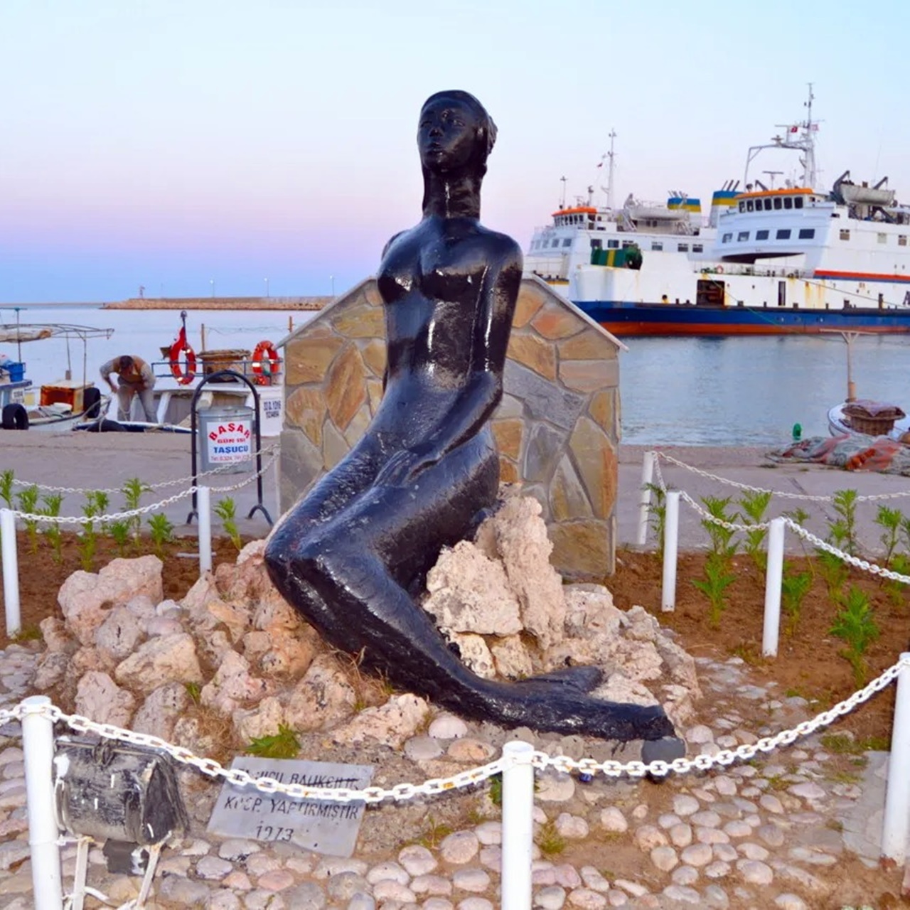 deniz kızı heykeli