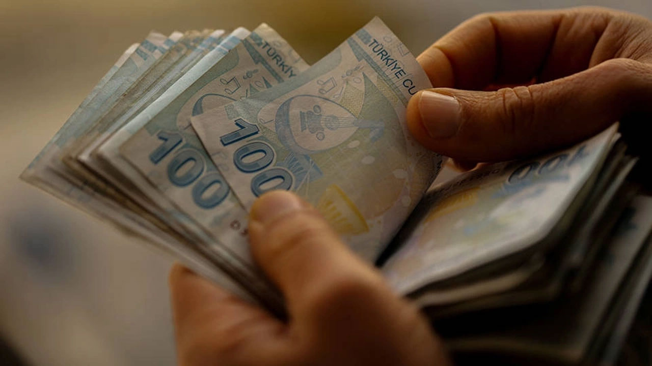 100 Lira