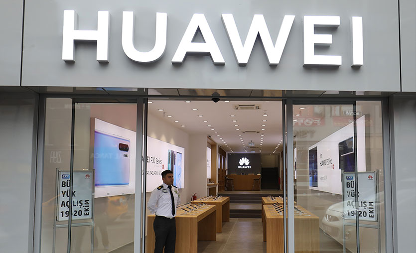 huawei istanbul da yeni bir teknik servis acti