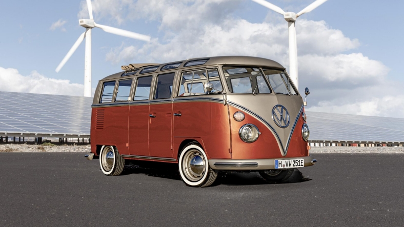 Volkswagen'in Kült Otobüs Modeli T1 Samba Elektrikli Oldu