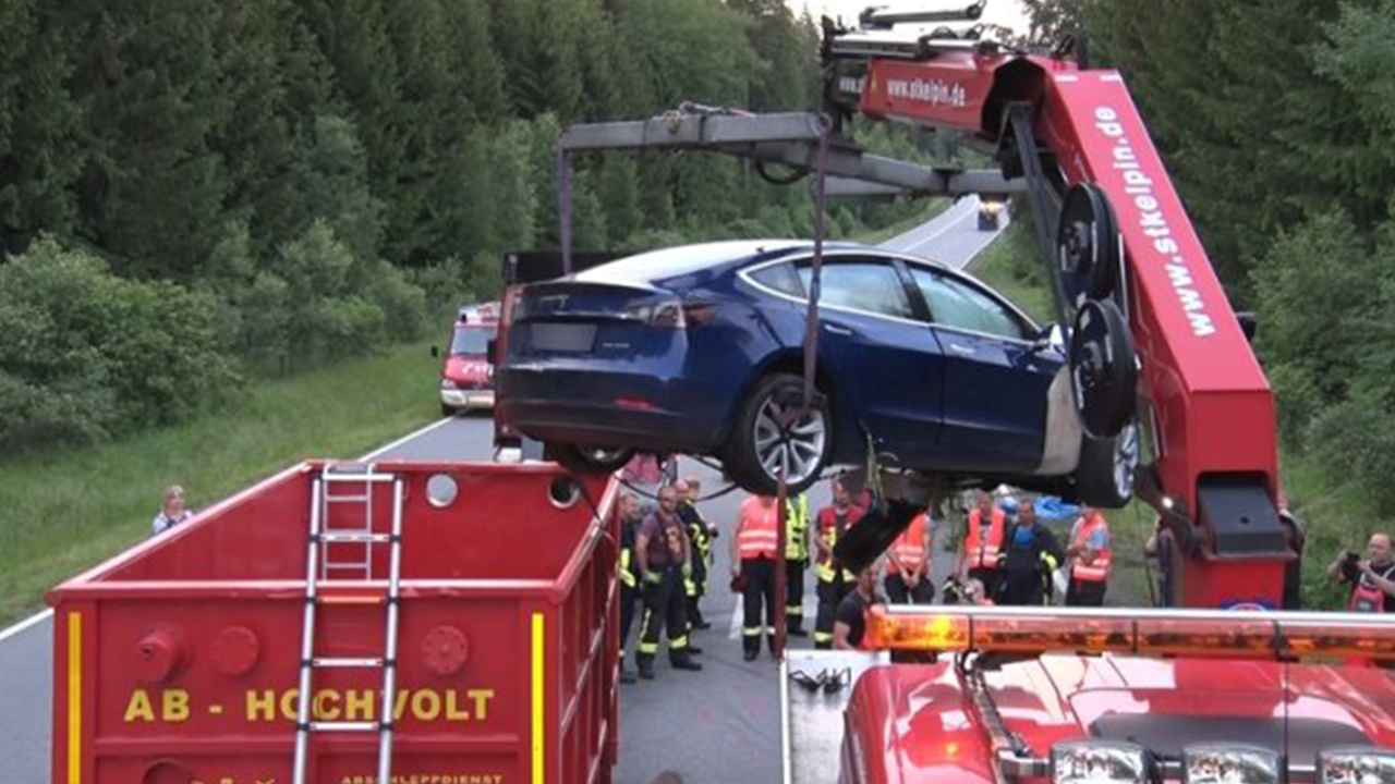 Tesla Arabalarn Bugne Kadar Geirdii 7 Otopilot Kazas
