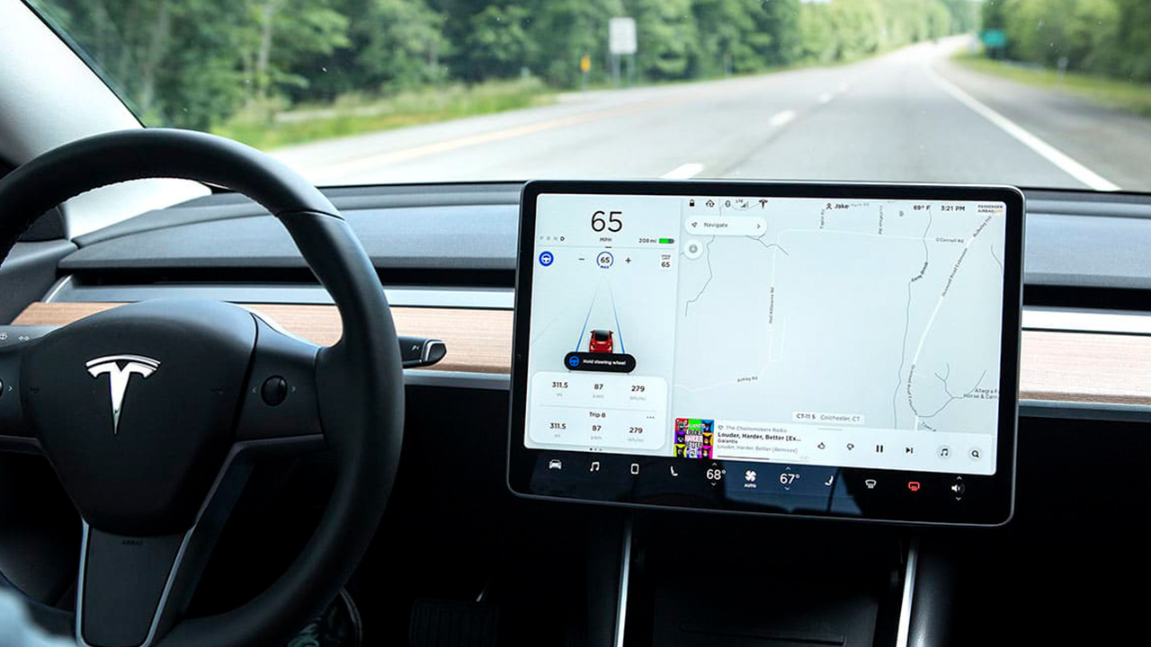 Is Tesla autopilot safe?
