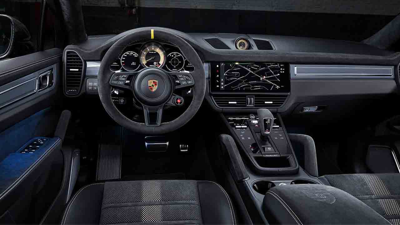 2022 Model Porsche Cayenne Turbo GT