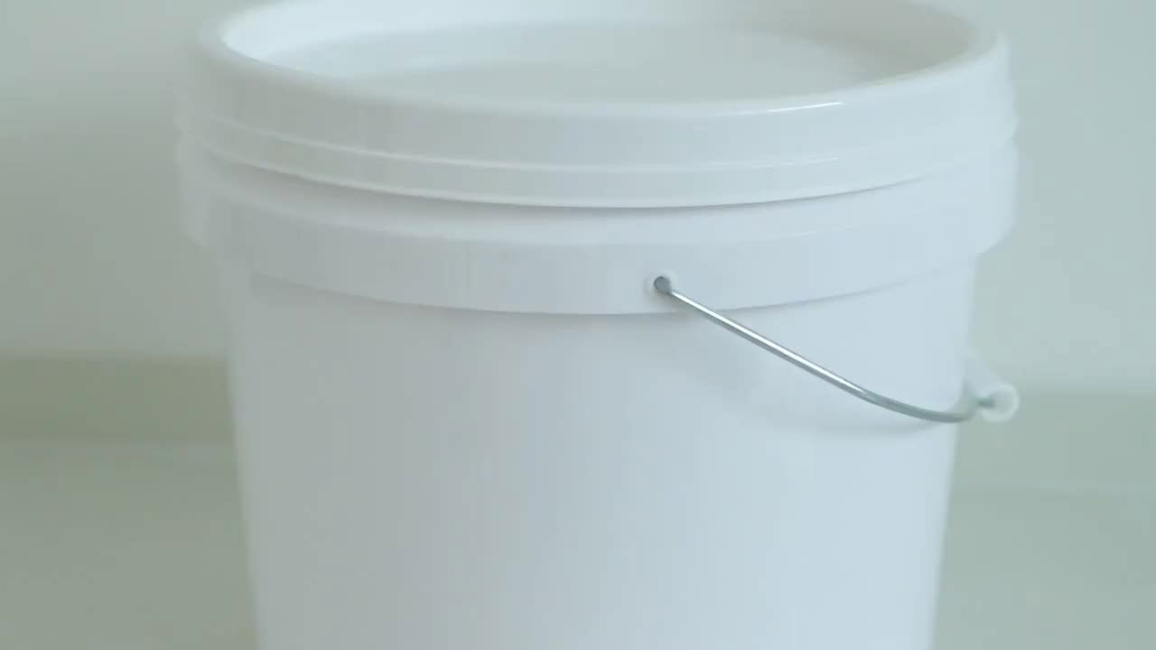 Painting bucket