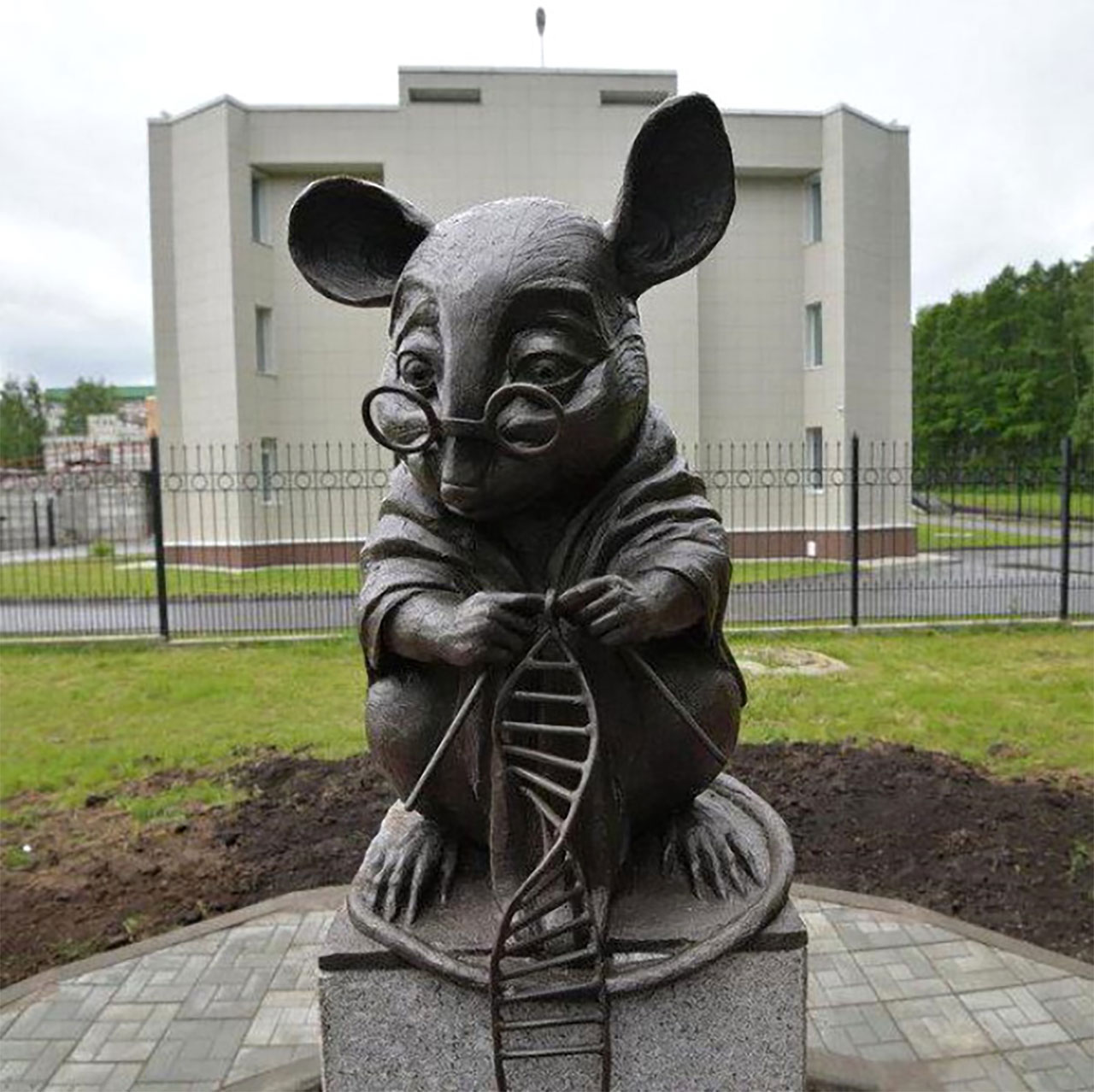 mouse monument