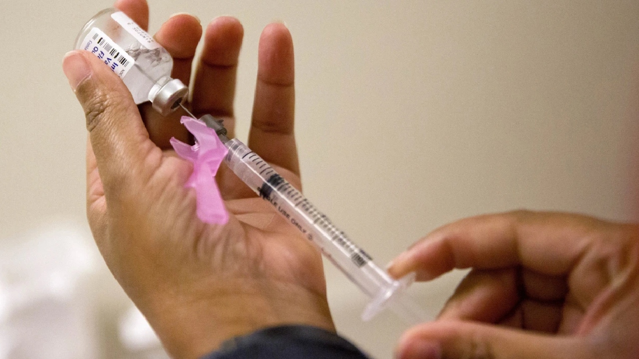 Grip Aşısının Alzheimer Riskini %40 Oranında Düşürdüğü Ortaya Çıktı: Bir Kez Aşı Olmak Yeterli mi?