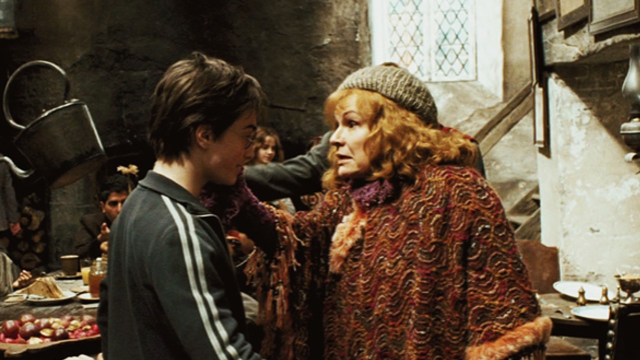 Molly WeasleyHarry Potter