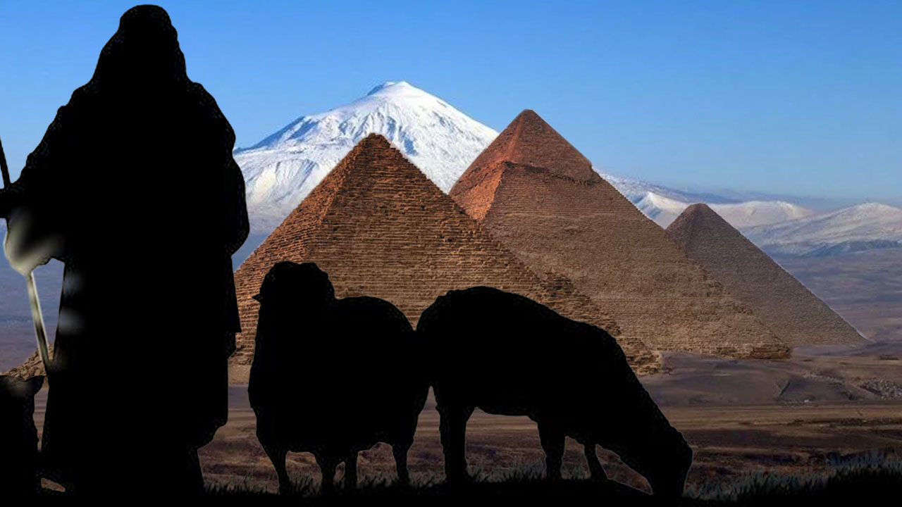 Mount Ararat - pyramids