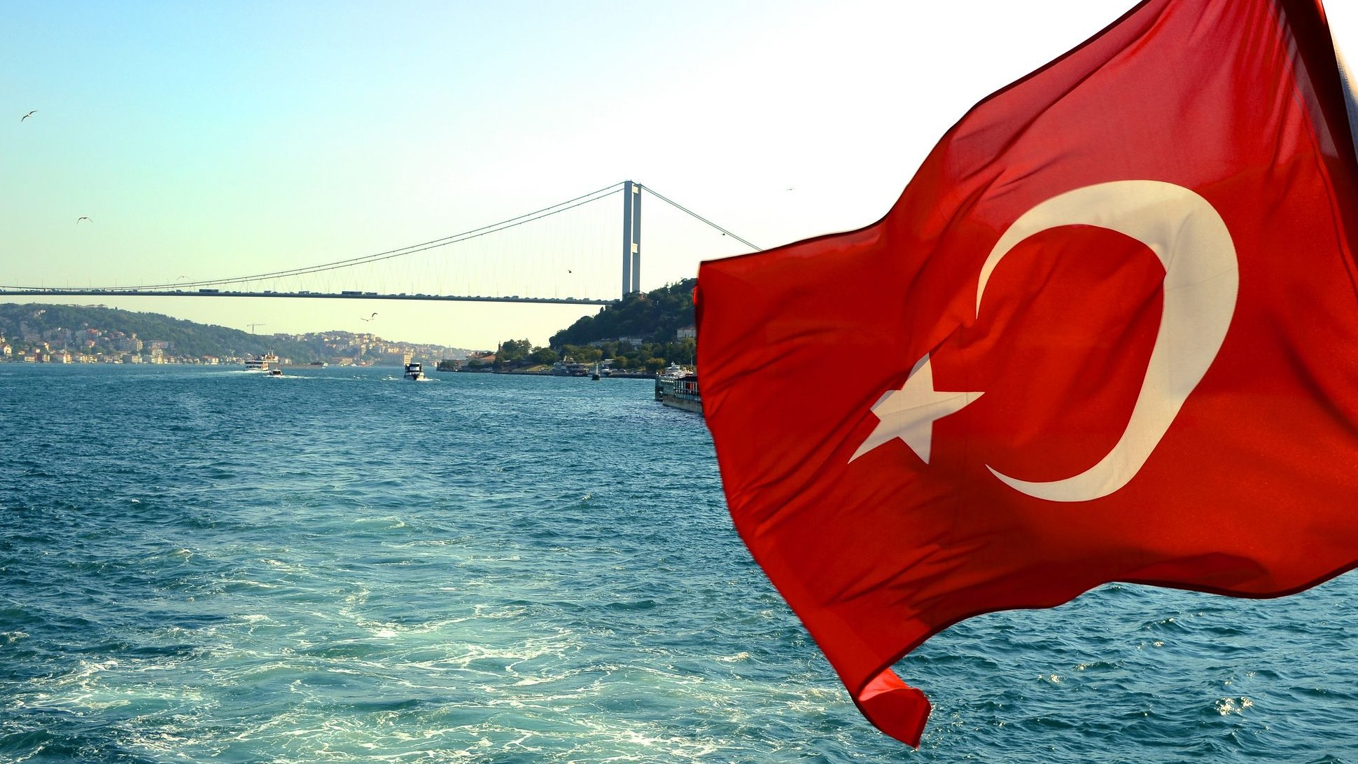 Türk bayrağı ve boğaz