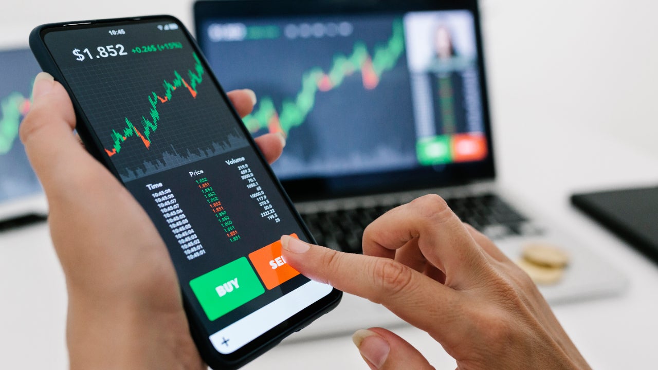 Cryptocurrencies offer fast and reliable trading