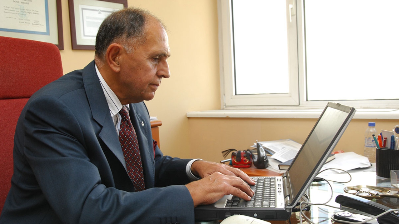 Prof. Dr. Aydın Köksal