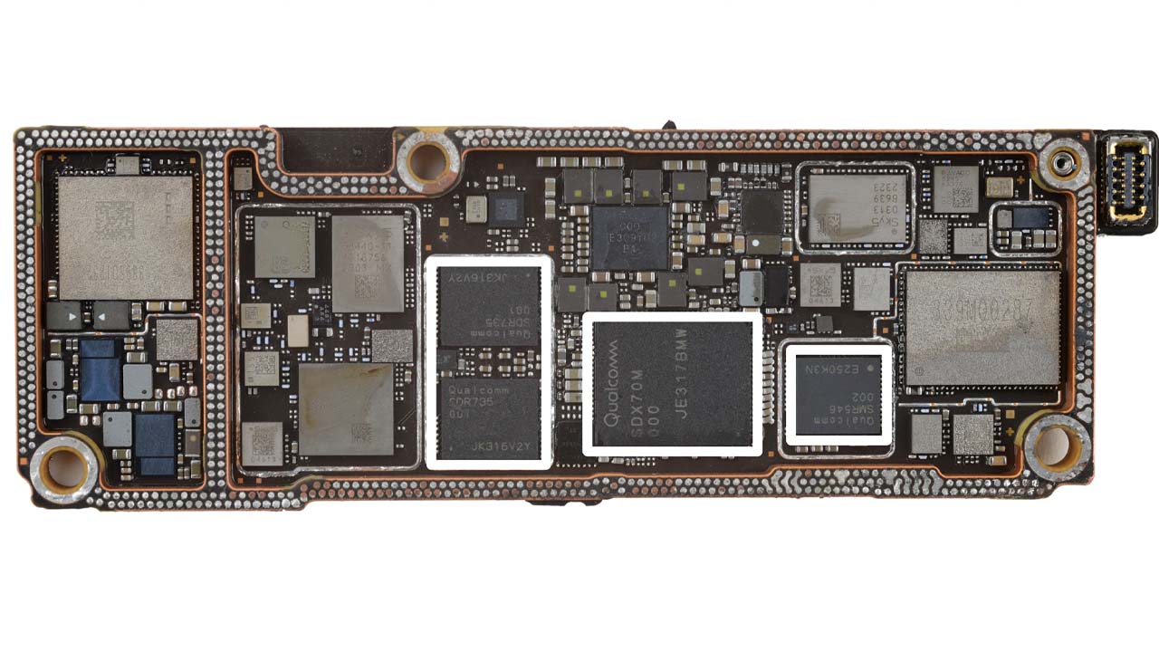 iPhone 15 Pro Max motherboard
