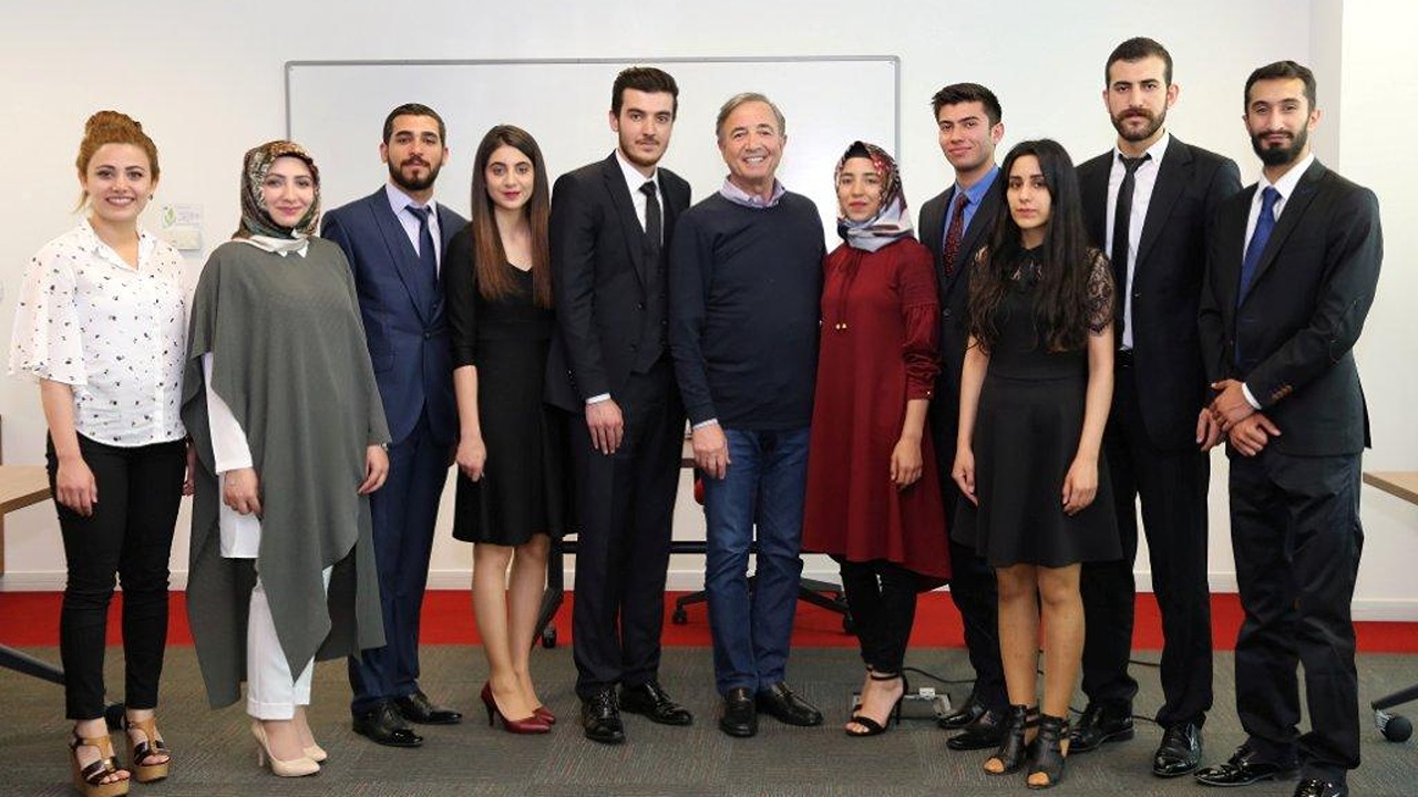 Hamdi Akın and his employees