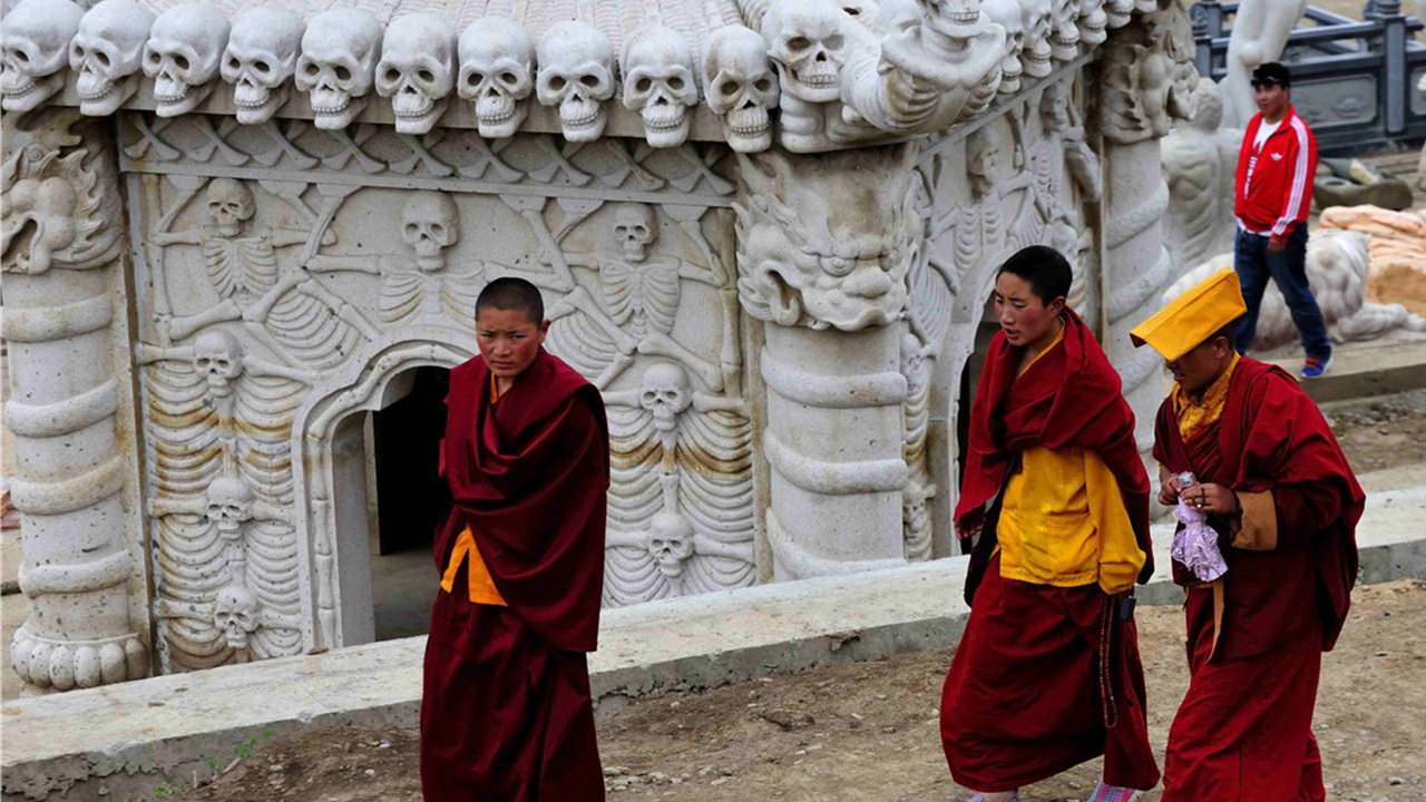 Tibetli Keşişler