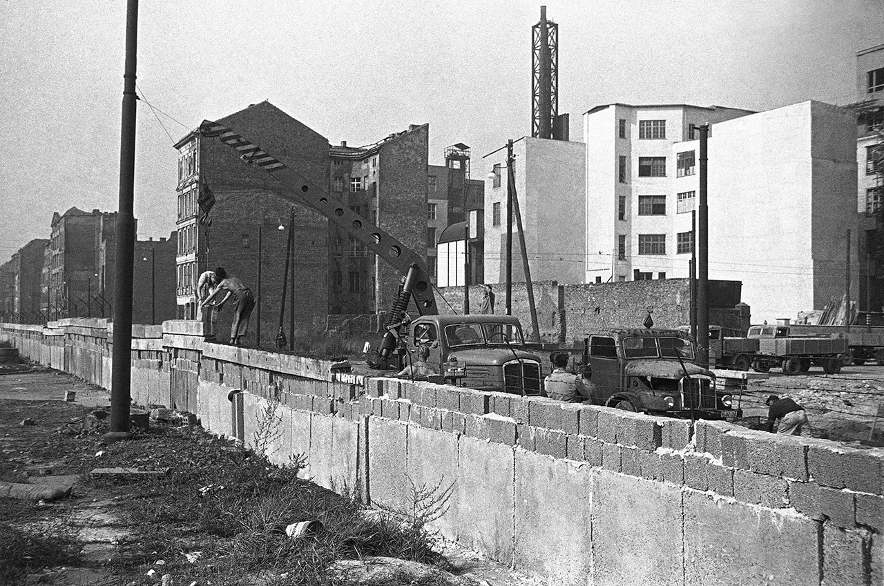 Berlin Duvarı inşası