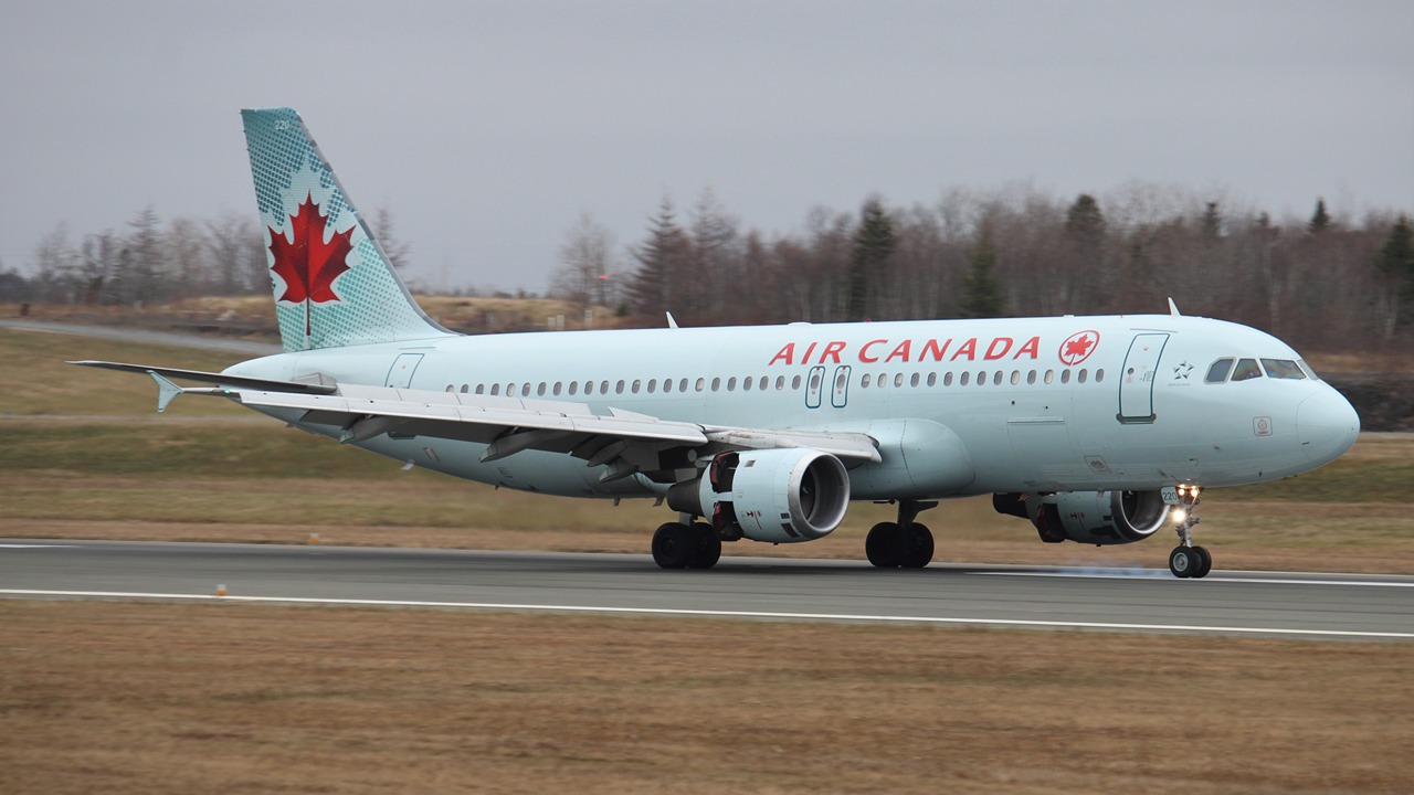 air Canada 759