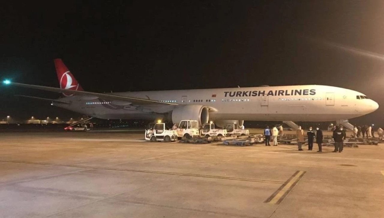 THY, Ajet ve Pegasus’un Tahran ve İsfahan’a Giden Uçakları Dönüyor: Arap Yarımadası’nda Hava Sahaları Kapandı