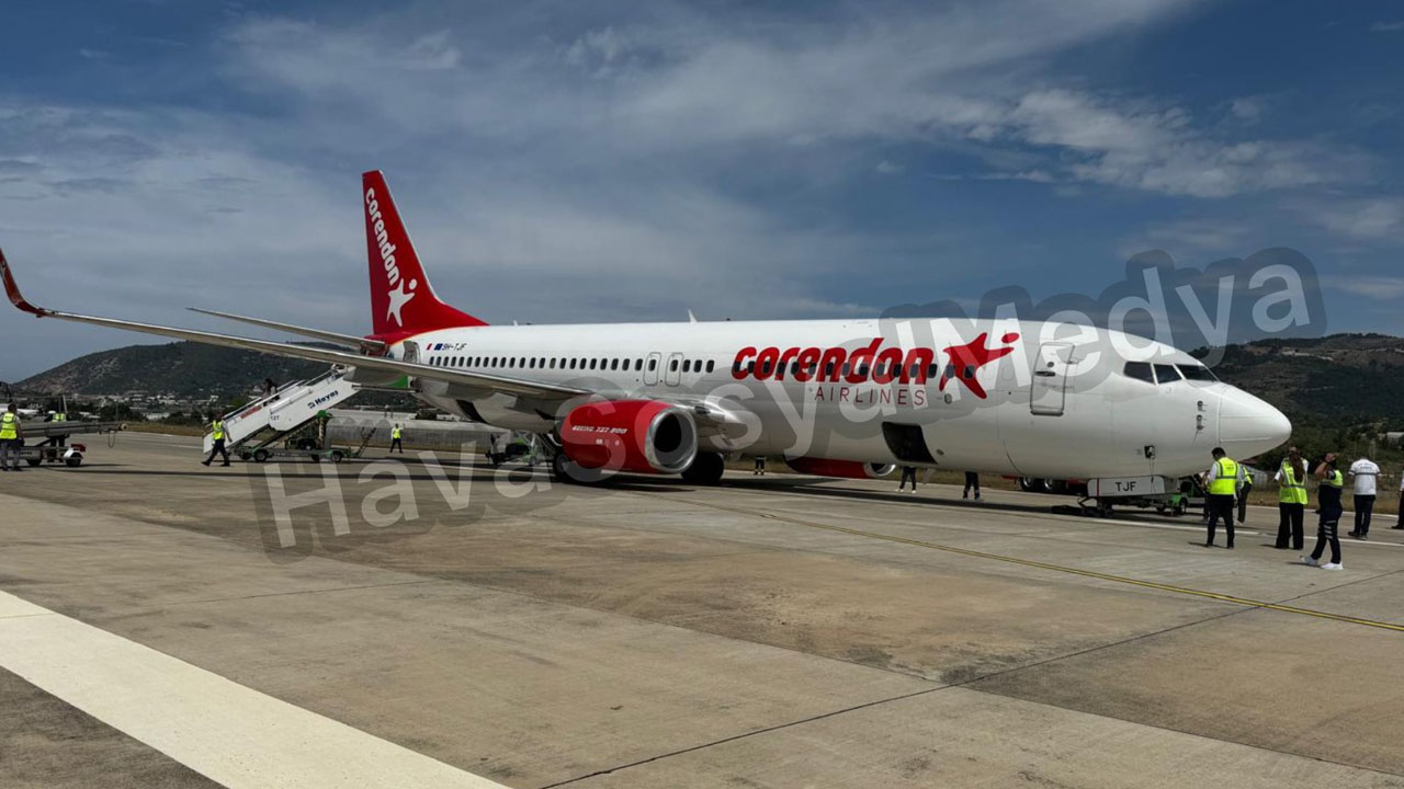 Antalya’da İniş Yapan Bir Uçağın Ön Lastiği Patladı: Uçuşlar Durduruldu!