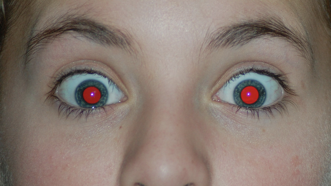 kırmızı göz efekti