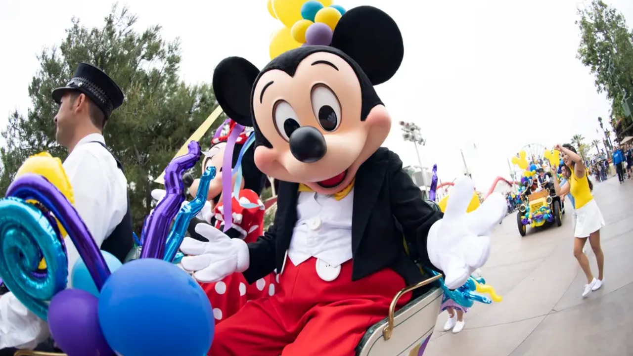 Mickey Mouse ve Arkadaşları, Disney’e Başkaldırdı: Sendikaya Katılacaklar!